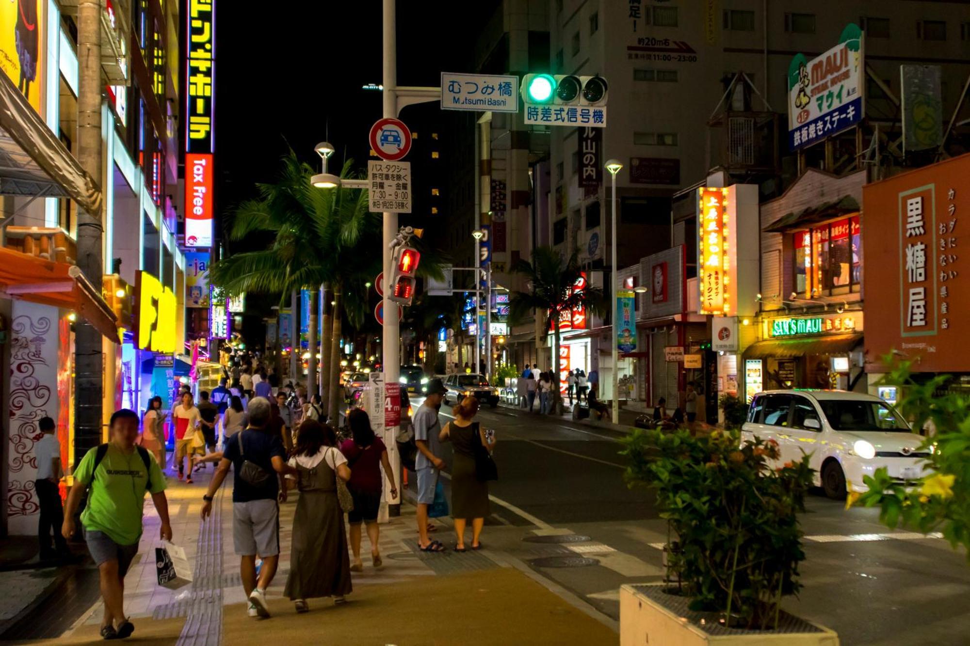 Nest Hotel Naha Nishi Exteriör bild